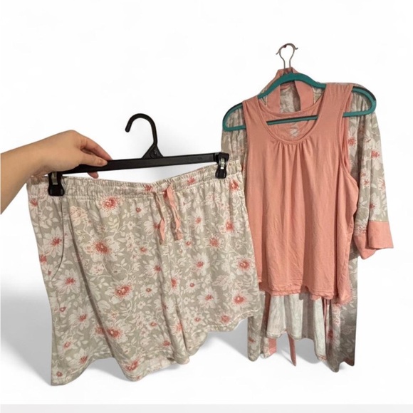Berkley Jensen Other - Floral Print Pajama Set in Pink and Cream